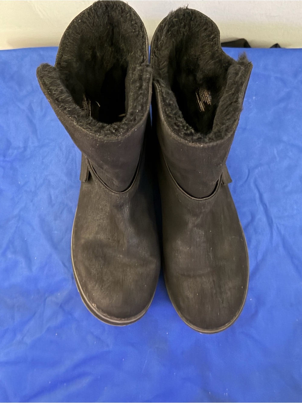 Skechers Black Suede Fleece-Lined Mid-Calf Strap Boots